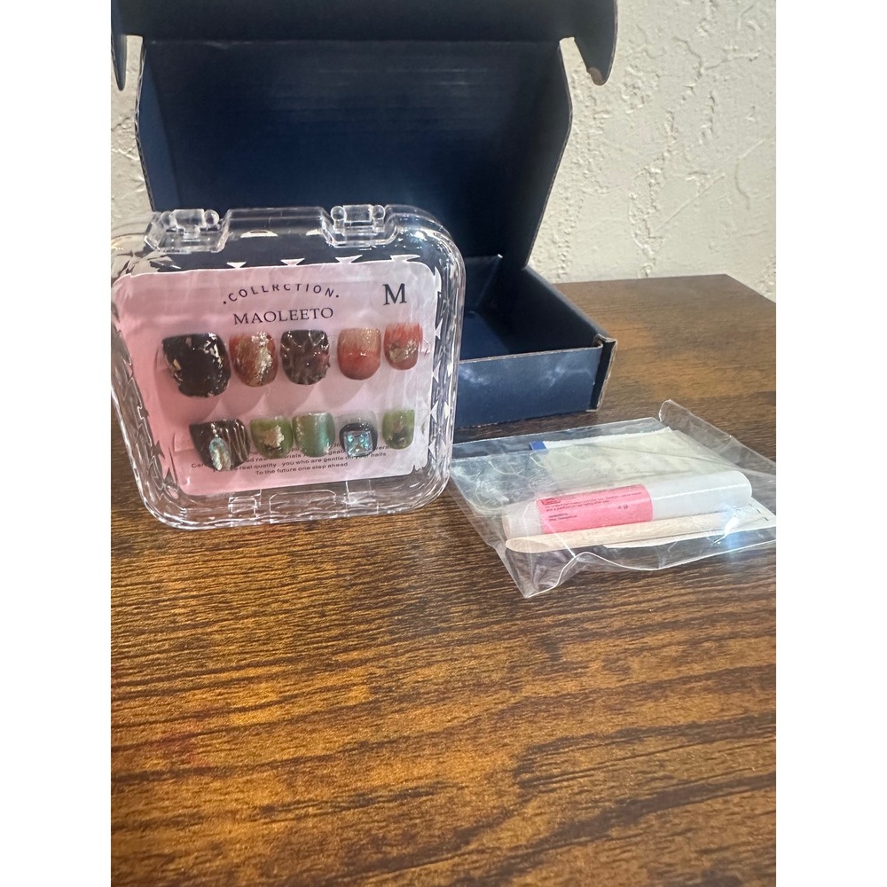 Maoleeto Collection Medium Size‎ Press On Nails with Jelly Glue and Accessories